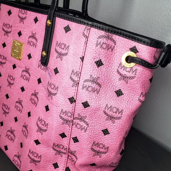 ‼️SOLD‼️MCM Reversible Shopper Tote - Bubblegum Pink Visetos Rare Interior - Picture 5 of 16